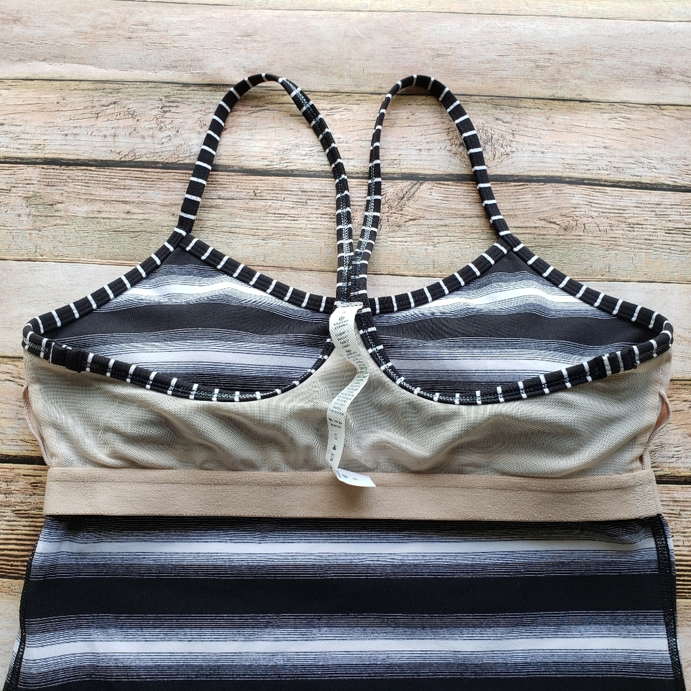 Lululemon Power Y Tank Color Black & White - Picture 8 of 12